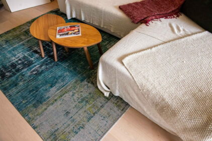 Kolorowy dywan nowoczesny aranżacja