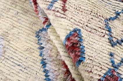 Marokański wełniany dywan z frędzlami marki Rezas